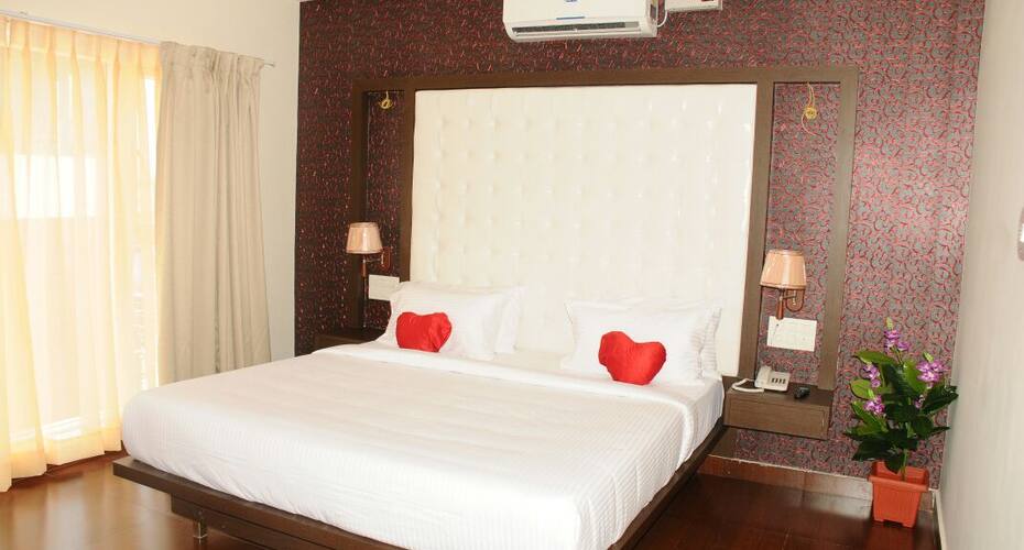 The Orchid Luxury Hotel, Chikmaglur 5